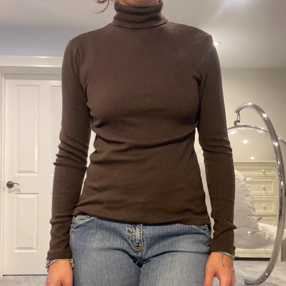 Brown mock neck fitted top
